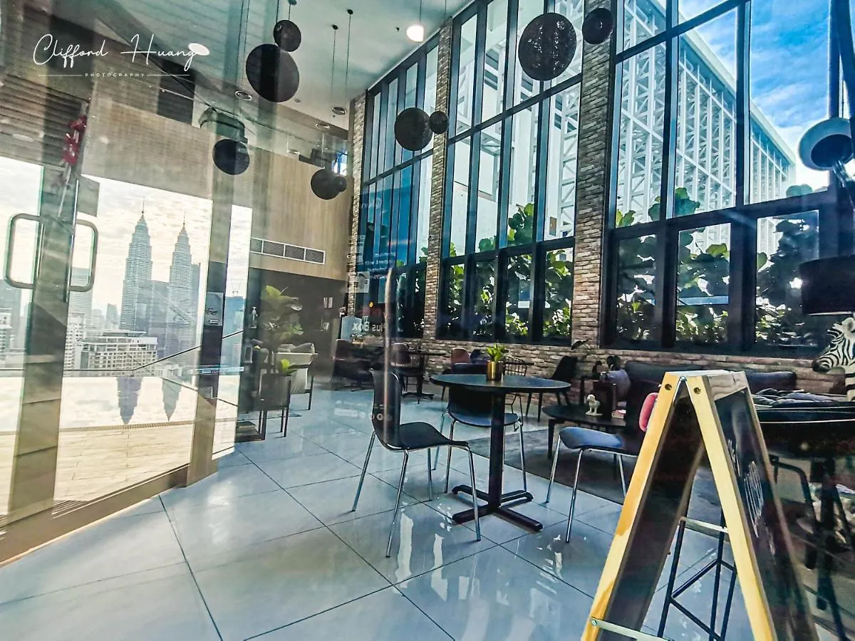 Best Pool View Klcc Trx Merdeka 118 Near Monorail Station Clb371B Kuala Lumpur 0*,  Ma­lay­sia